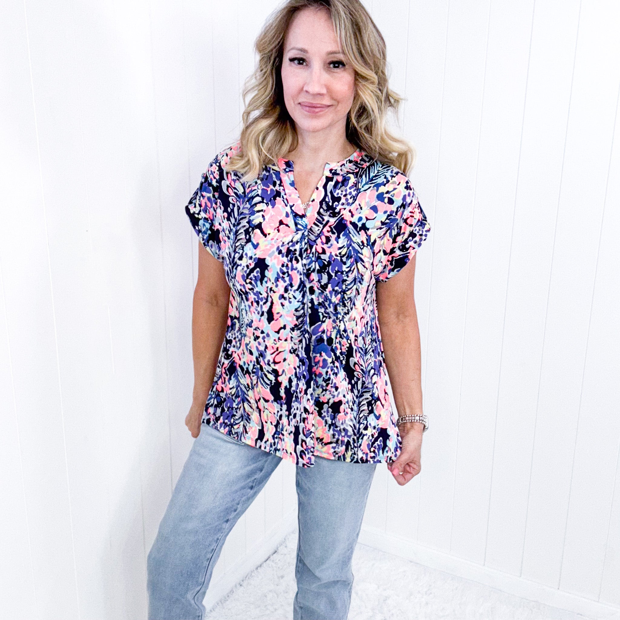 Dear Scarlett Lizzy Cap Sleeve Top in Navy Abstract Floral