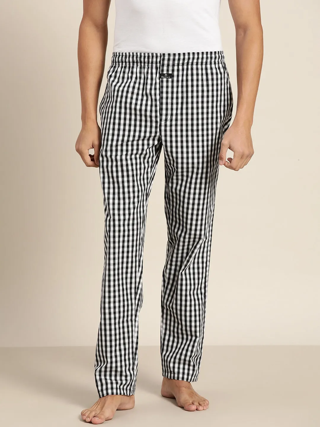 Men Black & White Checks Pure Cotton Relaxed Fit Casual Lounge Pant