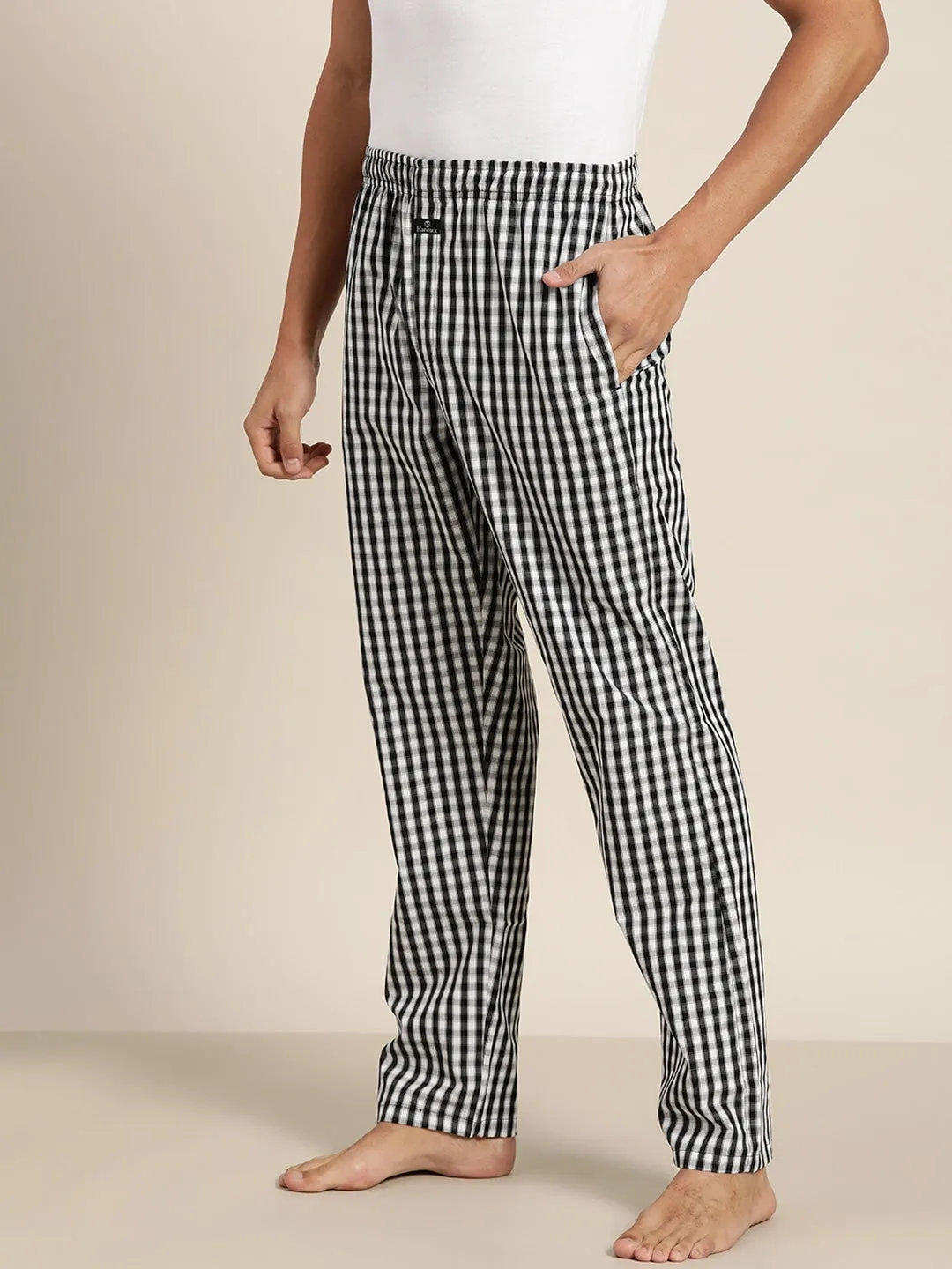 Men Black & White Checks Pure Cotton Relaxed Fit Casual Lounge Pant