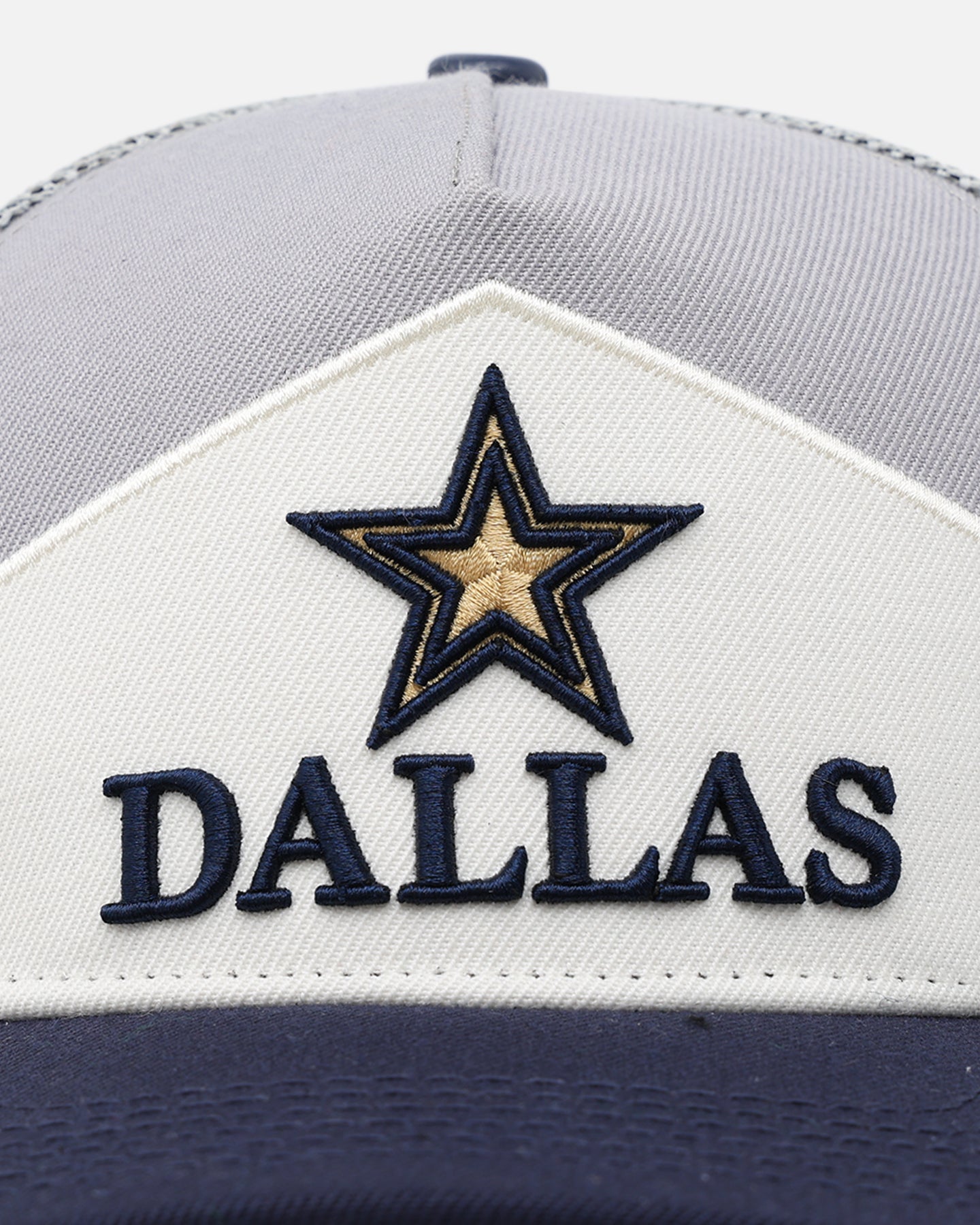 Pro Standard Dallas Cowboys Chevron Pinch Front Trucker Snapback Midnight Navy