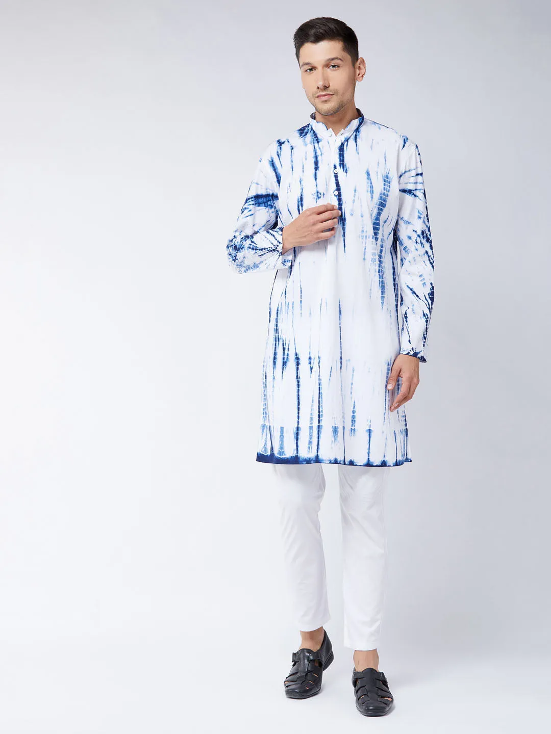 VASTRAMAY Men's Blue And White Cotton Tie Dye Kurta And Solid Pant Style Cotton Pyjama Set