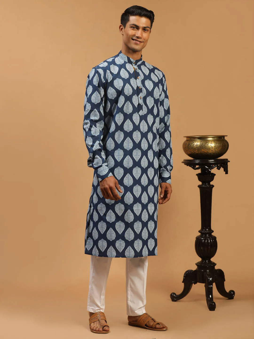 Vastramay Men's Blue Leaf Print cotton Kurta With White Pant Style pyjama Set