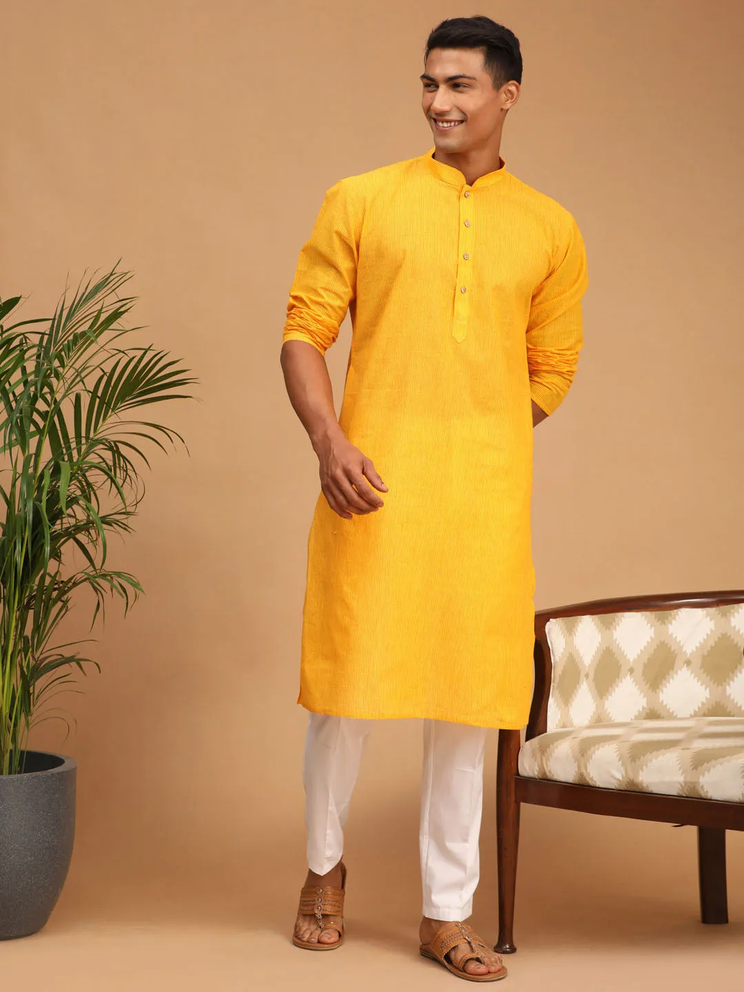 VASTRAMAY Men's Yellow Cotton Handloom Kurta With White Pant Set