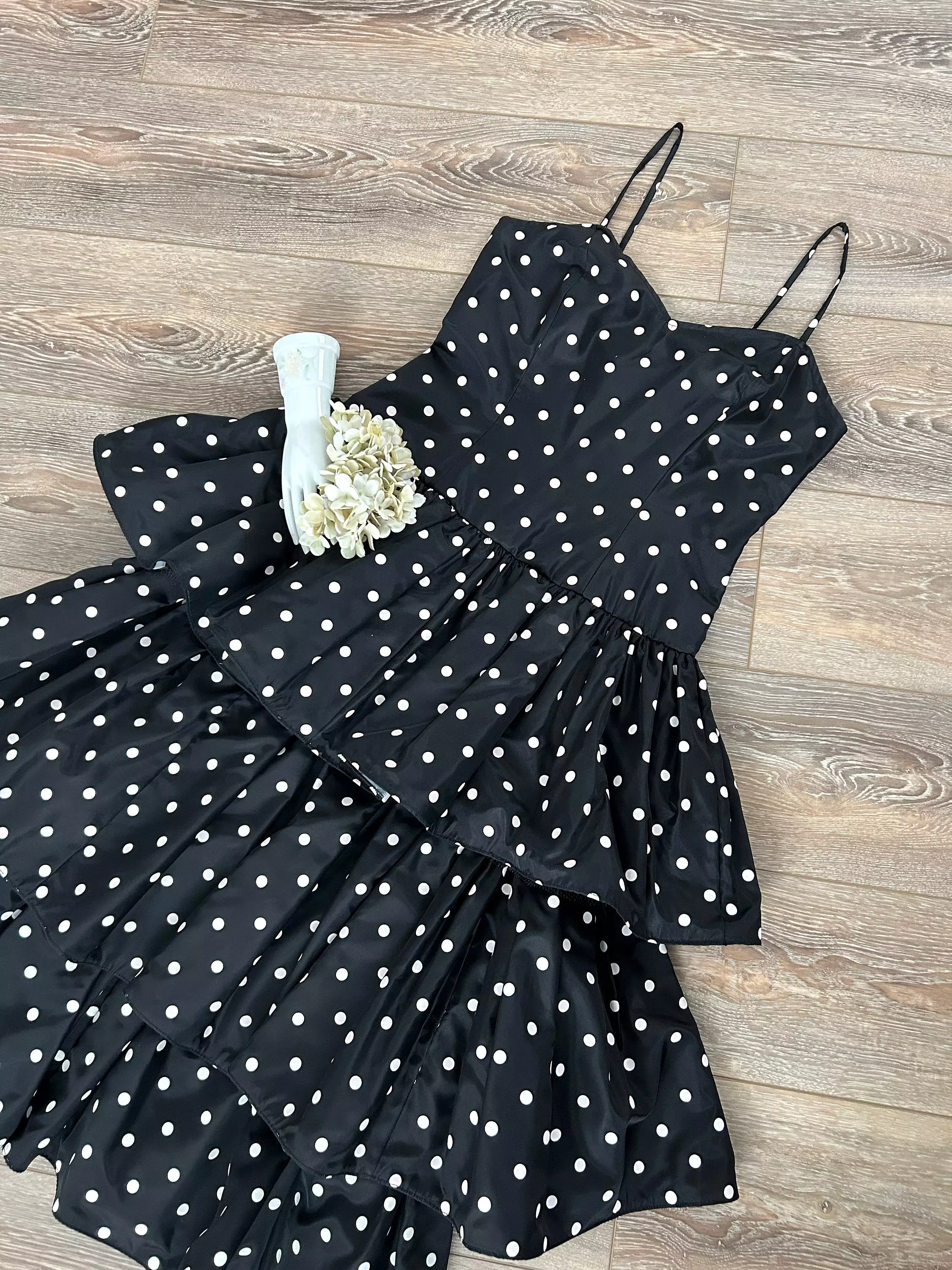 Vintage 1980s Black and White Polka Dot Party Dress / 80s retro taffeta prom dress / Size M