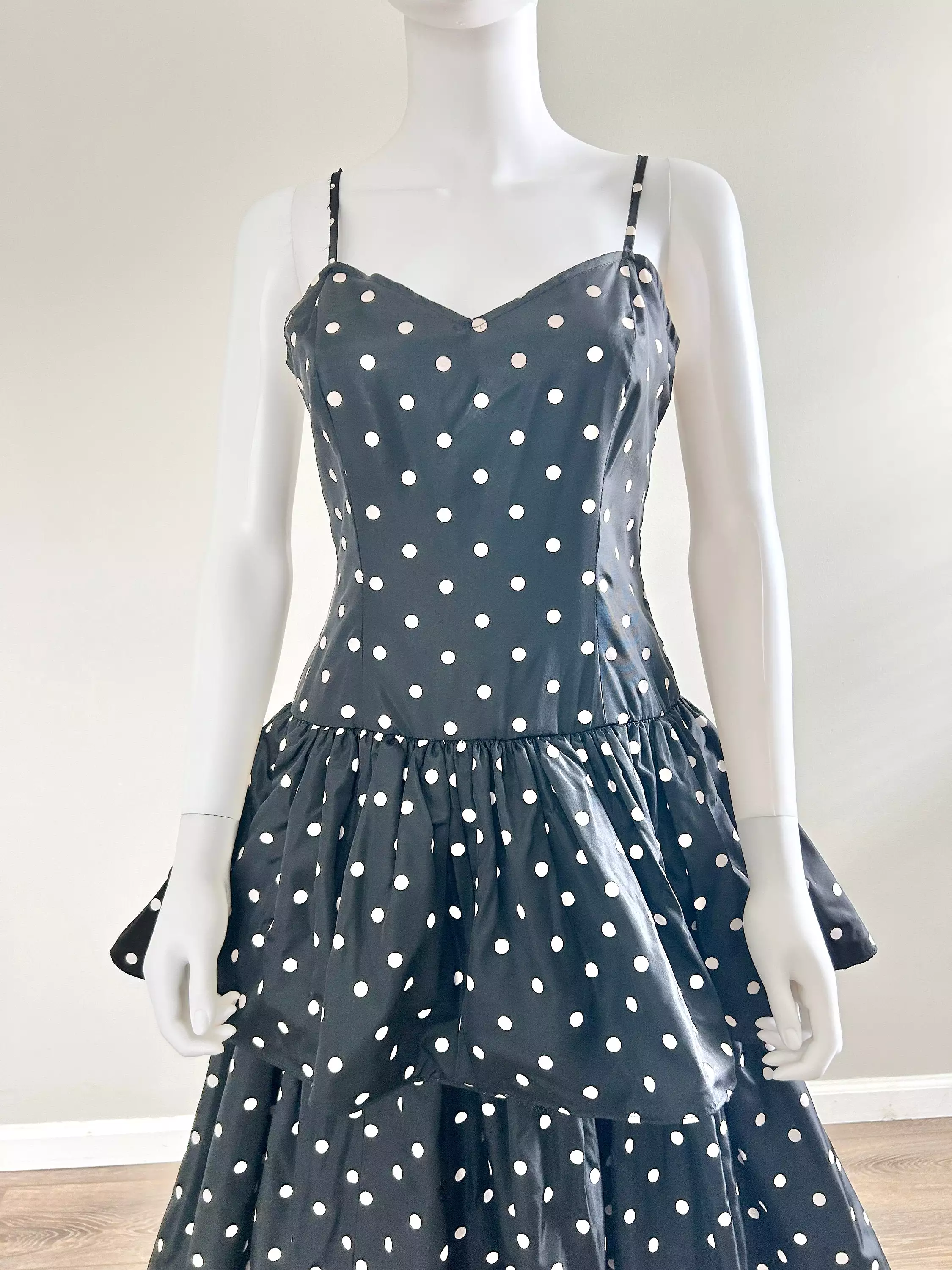 Vintage 1980s Black and White Polka Dot Party Dress / 80s retro taffeta prom dress / Size M