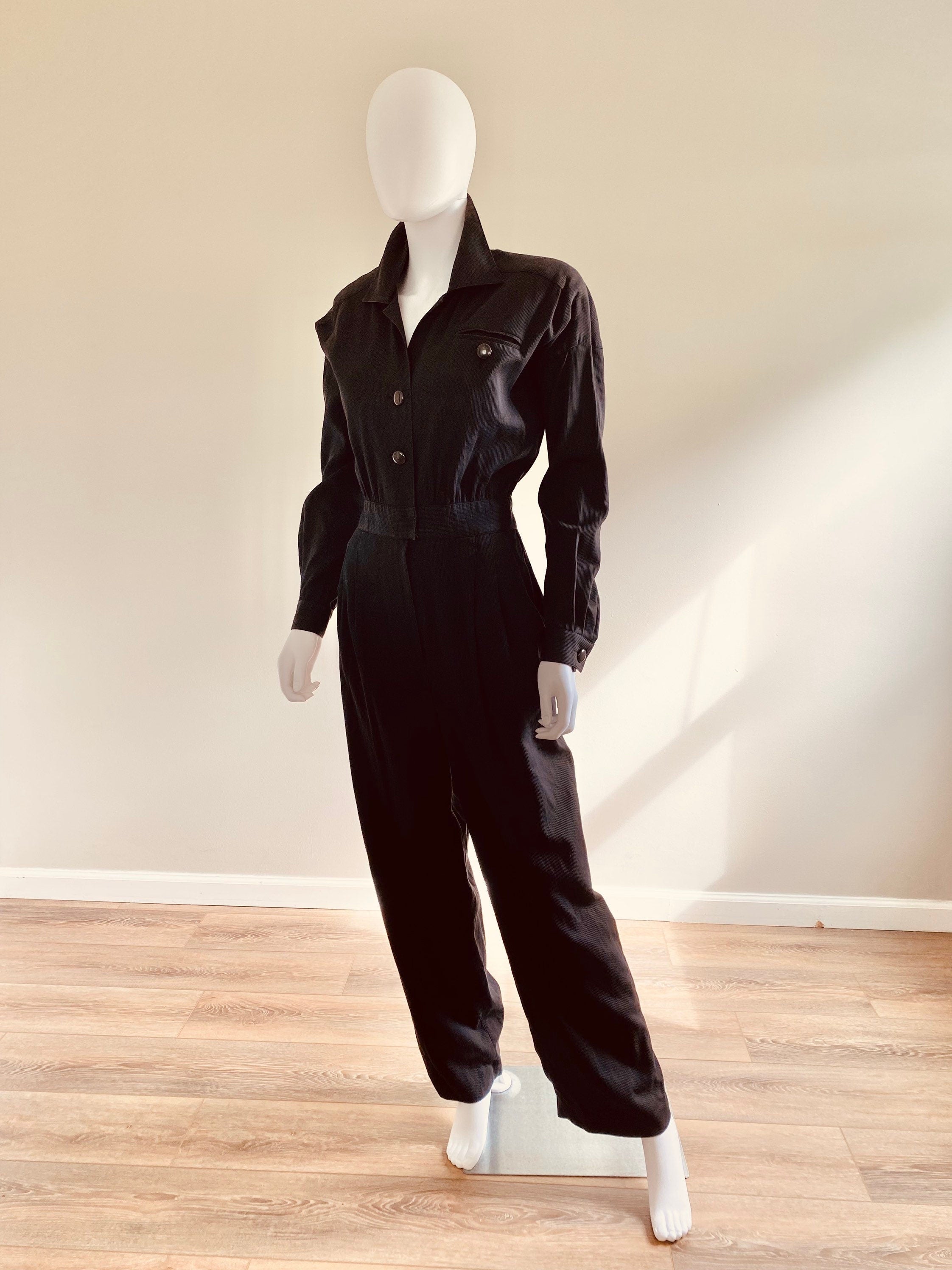 Vintage 1980s Black Jumpsuit / 80s romper Size M