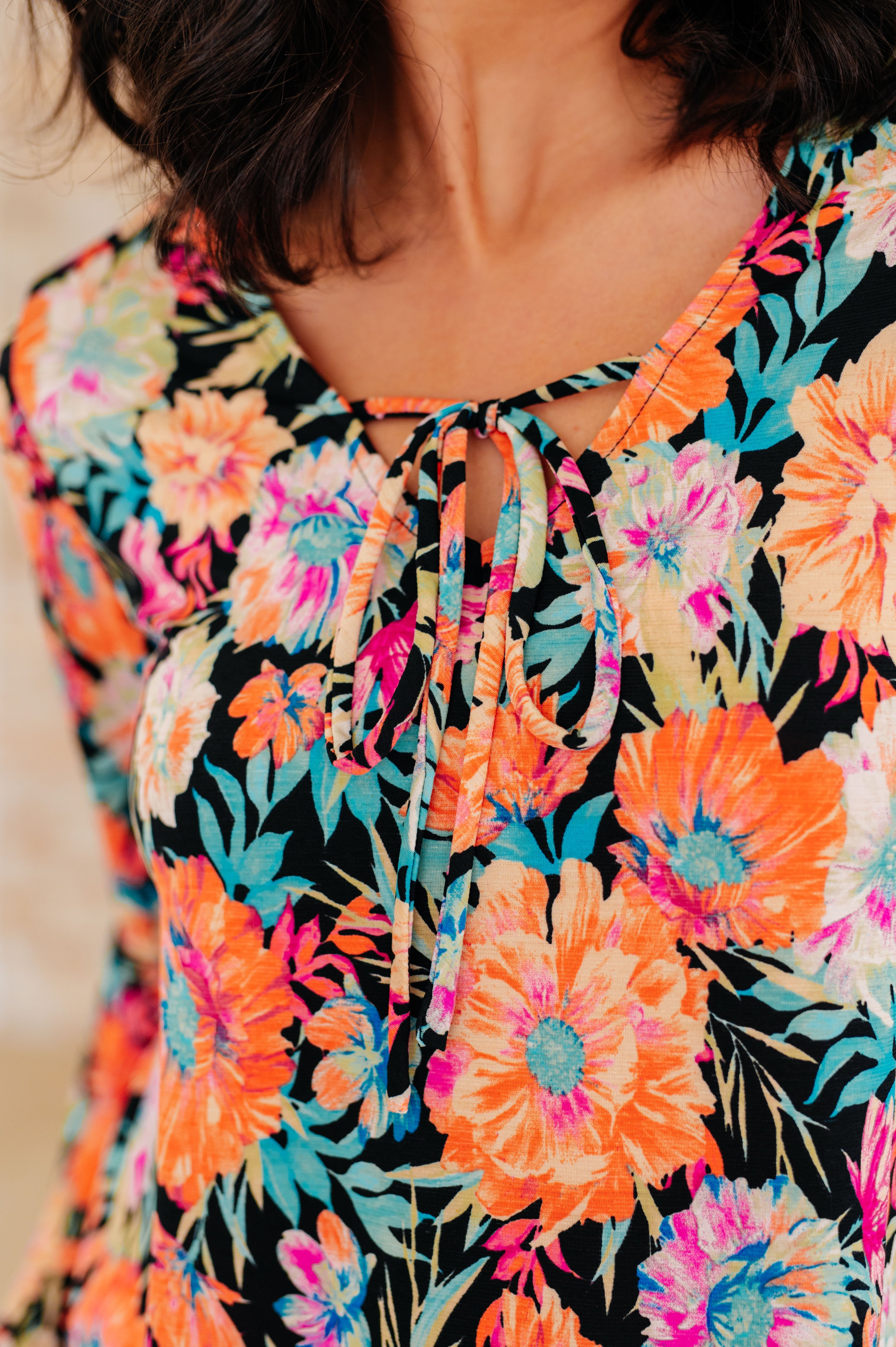 Willow Bell Sleeve Top in Black and Persimmon Floral